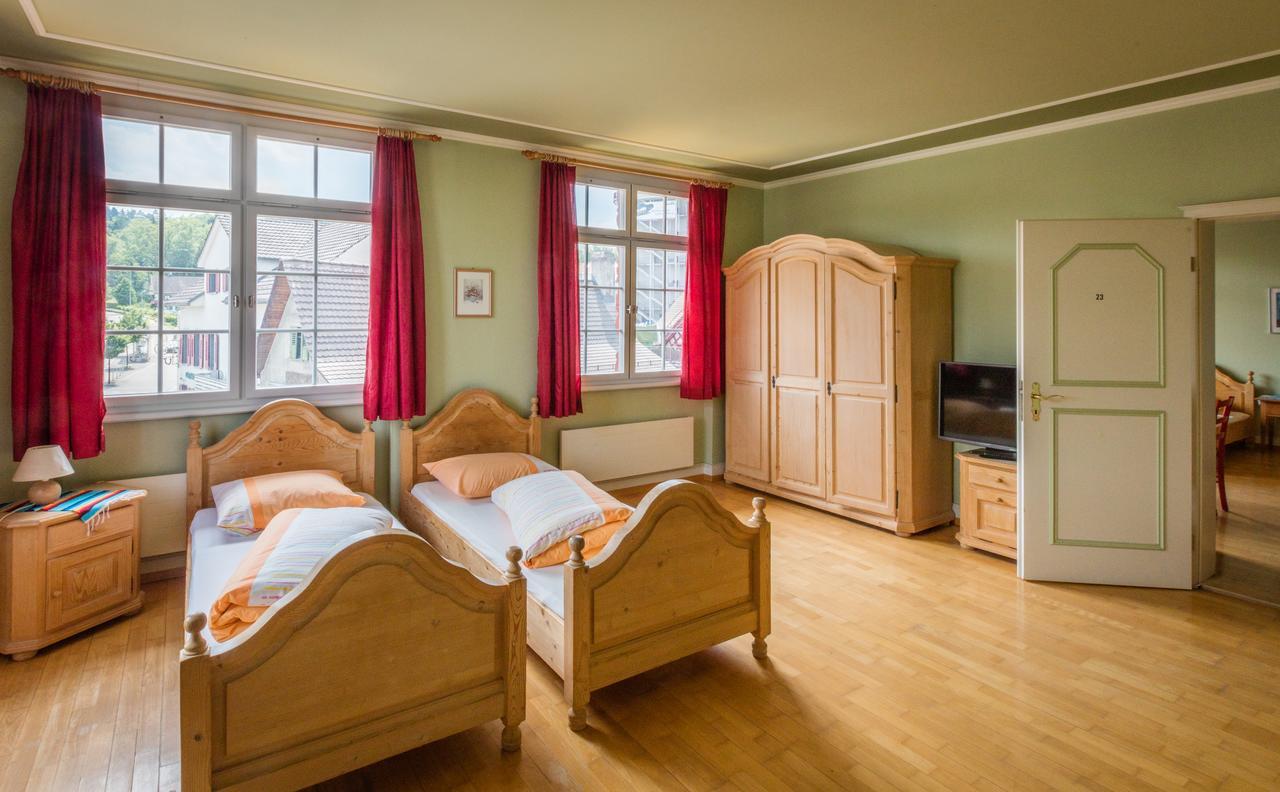 Gasthof Zur Traube Roggwil  エクステリア 写真